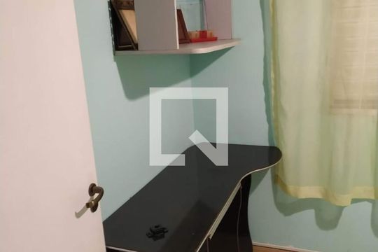 Quarto  de casa à venda com 3 quartos, 270m² em Vila Campo Grande, São Paulo
