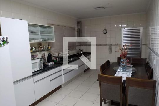 Cozinha de casa à venda com 3 quartos, 270m² em Vila Campo Grande, São Paulo