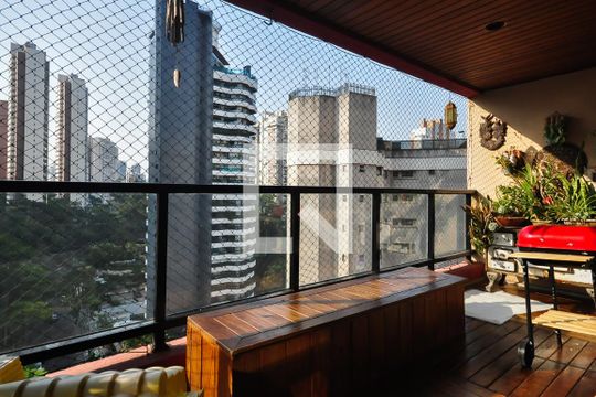Varanda de apartamento à venda com 3 quartos, 164m² em Vila Andrade, São Paulo