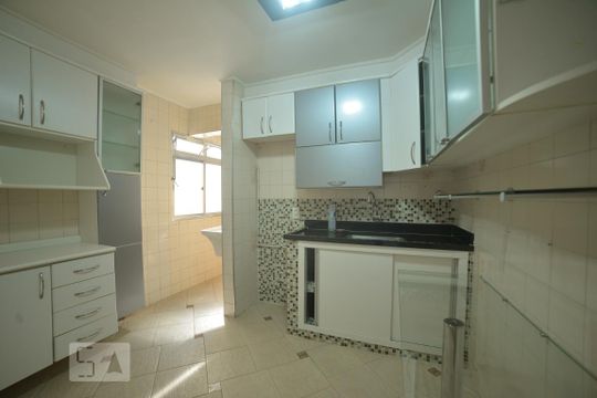 Cozinha de apartamento para alugar com 2 quartos, 55m² em Vila Mariana, São Paulo