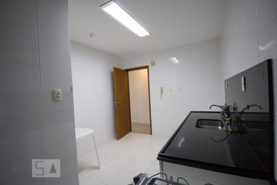 Cozinha de apartamento para alugar com 3 quartos, 97m² em Recreio dos Bandeirantes, Rio de Janeiro