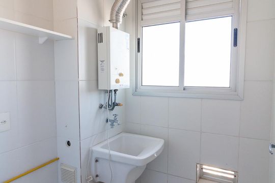 Área de serviço de apartamento para alugar com 2 quartos, 60m² em Picanço, Guarulhos