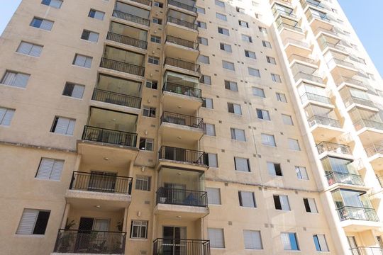 Fachada do bloco de apartamento para alugar com 2 quartos, 60m² em Picanço, Guarulhos