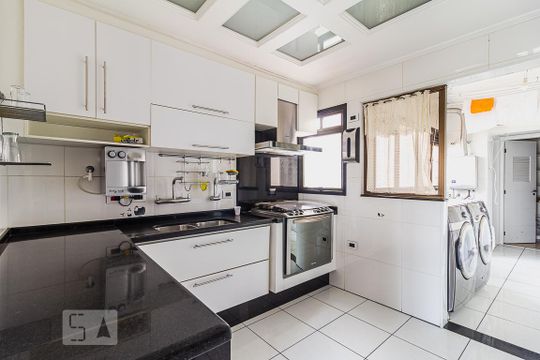 Cozinha de apartamento à venda com 4 quartos, 226m² em Planalto Paulista, São Paulo