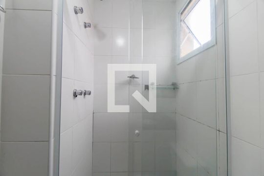 Banheiro de kitnet/studio à venda com 1 quarto, 29m² em Jardim Independência (são Paulo), São Paulo