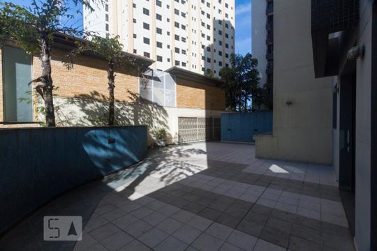 Área Externa do Salão de Festas de apartamento para alugar com 1 quarto, 45m² em Saúde, São Paulo
