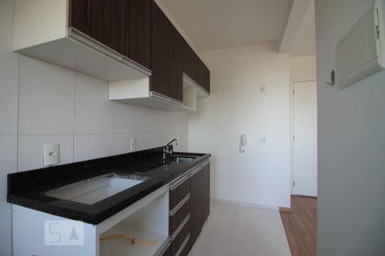 Cozinha de apartamento para alugar com 2 quartos, 49m² em Jardim Itu Sabará, Porto Alegre