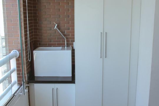 varanda de kitnet/studio para alugar com 1 quarto, 36m² em Bela Vista, São Paulo