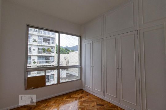 Quarto 2 de apartamento para alugar com 3 quartos, 86m² em Laranjeiras, Rio de Janeiro
