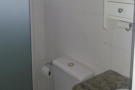 Banheiro de apartamento para alugar com 1 quarto, 40m² em Santa Cecília, São Paulo