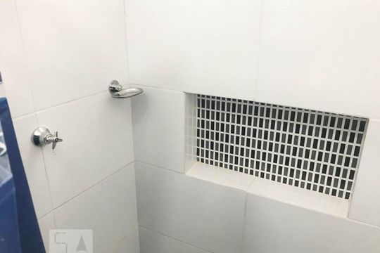 Banheiro - Box de casa para alugar com 1 quarto, 30m² em Vila Gomes Cardim, São Paulo