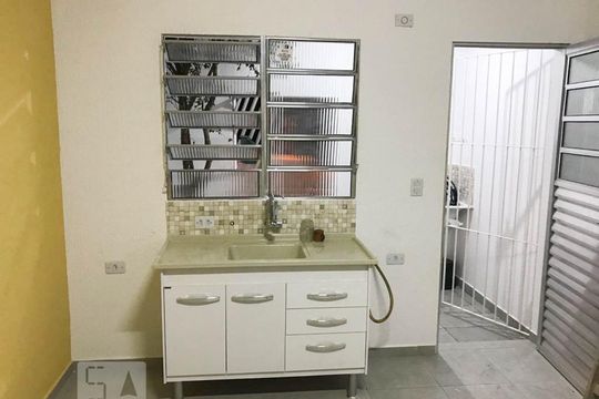 Cozinha de casa para alugar com 1 quarto, 30m² em Vila Gomes Cardim, São Paulo