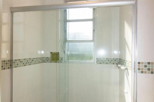 Banheiro Suíte de apartamento para alugar com 3 quartos, 109m² em Vila Olímpia, São Paulo