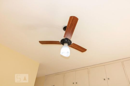 Suíte de apartamento à venda com 3 quartos, 109m² em Vila Olímpia, São Paulo