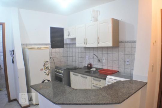 Cozinha de apartamento para alugar com 1 quarto, 54m² em Ingleses do Rio Vermelho, Florianópolis