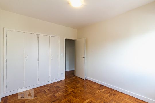 Primeiro dormitório de apartamento para alugar com 2 quartos, 74m² em Vila Nova Conceição, São Paulo