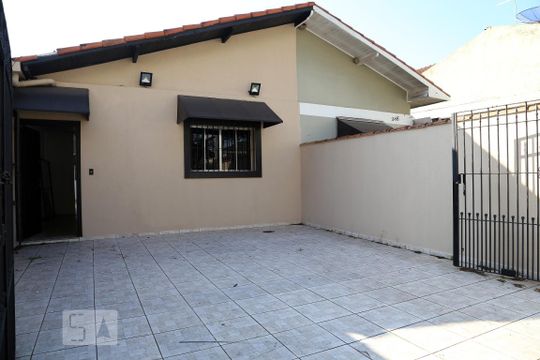 Fachada de casa à venda com 4 quartos, 120m² em Parque Santos Dumont, Taboão da Serra