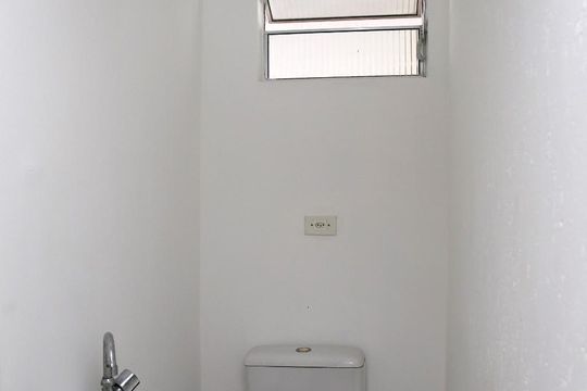 Banheiro da Suíte 4 de casa à venda com 4 quartos, 120m² em Parque Santos Dumont, Taboão da Serra