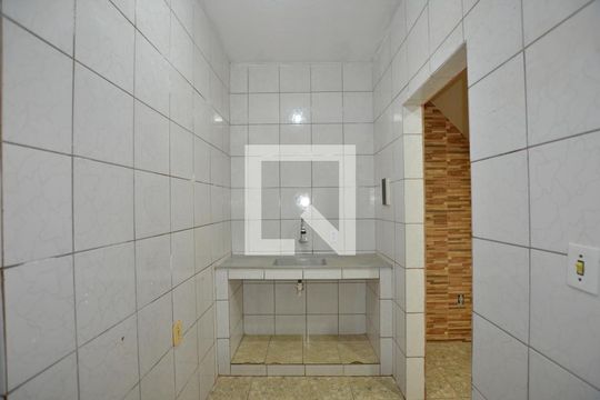 Cozinha de casa para alugar com 3 quartos, 85m² em Irajá, Rio de Janeiro