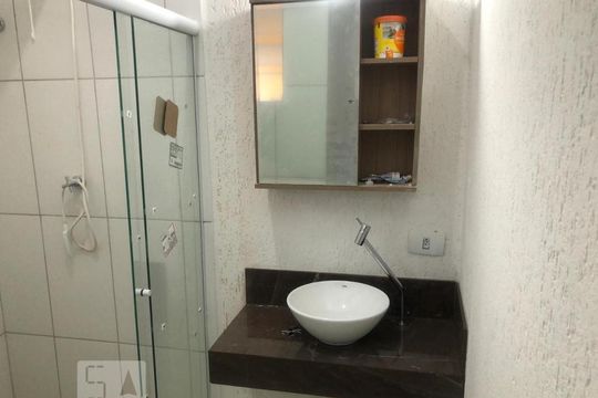 Banheiro Social de kitnet/studio para alugar com 1 quarto, 16m² em Mirandópolis, São Paulo