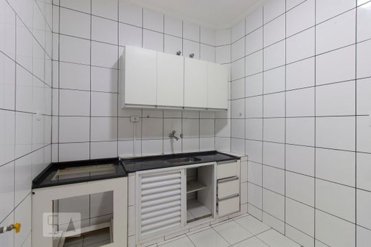Cozinha de apartamento para alugar com 1 quarto, 65m² em Santa Cecília, São Paulo