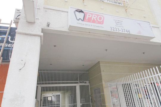 Fachada do Prédio de kitnet/studio para alugar com 1 quarto, 36m² em Rebouças, Curitiba