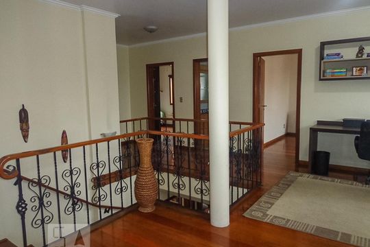Escritório de casa à venda com 3 quartos, 308m² em Sarandi, Porto Alegre