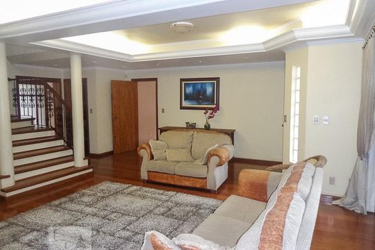Sala de casa à venda com 3 quartos, 308m² em Sarandi, Porto Alegre