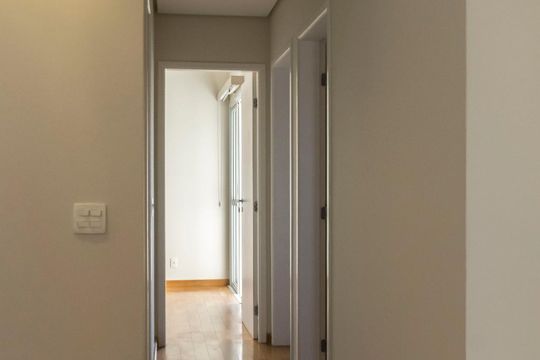 Corredor de apartamento à venda com 3 quartos, 78m² em Vila Dom Pedro I, São Paulo