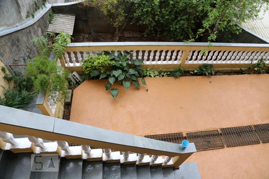 Escada de casa à venda com 2 quartos, 75m² em Cidade Intercap, Taboão da Serra
