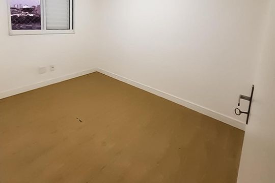 Quarto de apartamento à venda com 2 quartos, 60m² em Jardim Flor da Montanha, Guarulhos