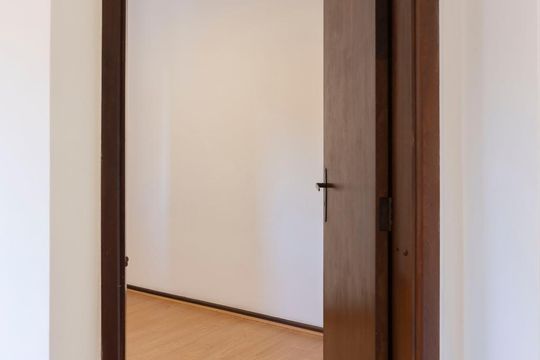 Corredor de kitnet/studio para alugar com 1 quarto, 35m² em Bigorrilho, Curitiba