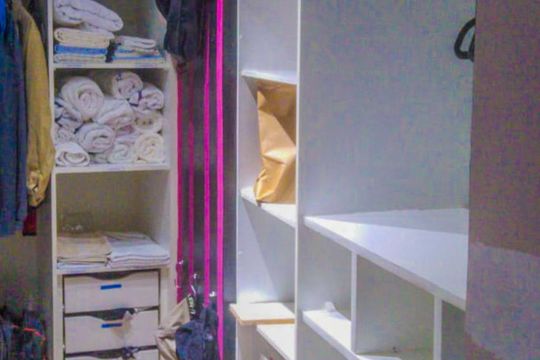 Closet de apartamento para alugar com 2 quartos, 64m² em Cristal, Porto Alegre