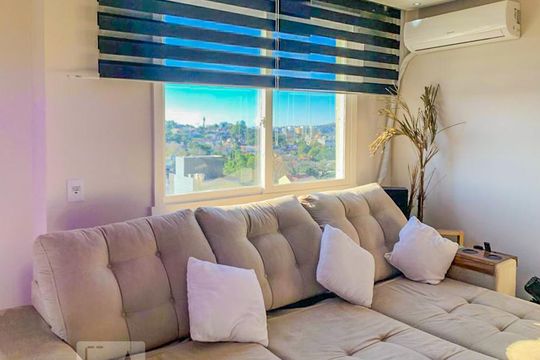Sala de apartamento para alugar com 2 quartos, 64m² em Cristal, Porto Alegre