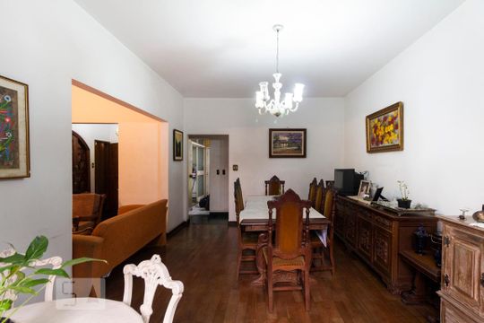 Sala de casa à venda com 3 quartos, 220m² em Planalto Paulista, São Paulo