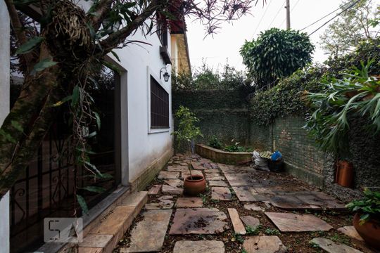 Área Externa de casa à venda com 3 quartos, 220m² em Planalto Paulista, São Paulo