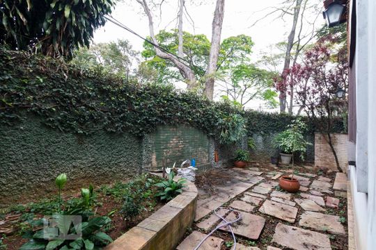 Área Externa de casa à venda com 3 quartos, 220m² em Planalto Paulista, São Paulo