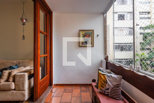 Varanda de apartamento para alugar com 2 quartos, 100m² em Pinheiros, São Paulo