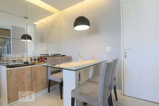 Sala de apartamento à venda com 2 quartos, 55m² em Taquara, Rio de Janeiro