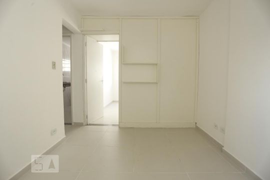 Sala de apartamento para alugar com 1 quarto, 33m² em Bela Vista, São Paulo