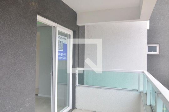 Sacada de apartamento à venda com 2 quartos, 62m² em Niterói, Canoas
