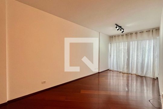 Sala de apartamento para alugar com 2 quartos, 81m² em Chácara Inglesa, São Paulo