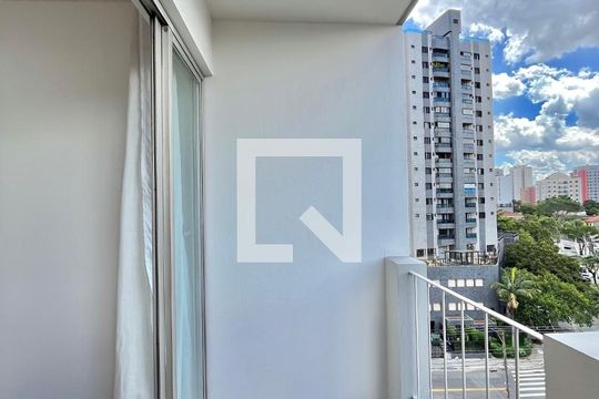 Varanda de apartamento para alugar com 2 quartos, 65m² em Chácara Inglesa, São Paulo
