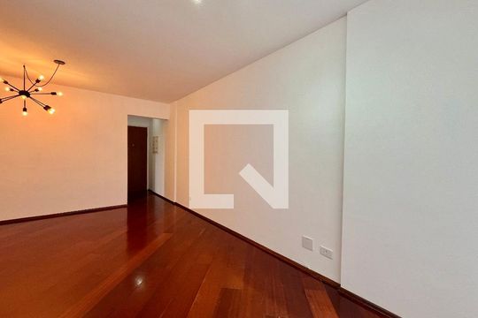 Sala de apartamento para alugar com 2 quartos, 65m² em Chácara Inglesa, São Paulo