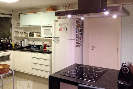 Cozinha de apartamento à venda com 3 quartos, 169m² em Brooklin Paulista, São Paulo