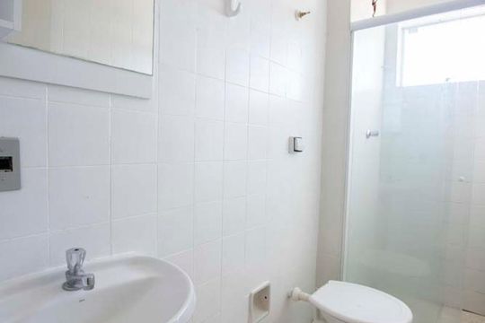 banheiro de apartamento para alugar com 2 quartos, 80m² em Jardim do Lago, Campinas