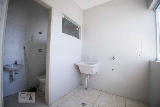 lavanderia de apartamento para alugar com 2 quartos, 80m² em Jardim do Lago, Campinas