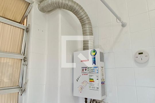 Banheiro social  de apartamento para alugar com 1 quarto, 45m² em Copacabana, Rio de Janeiro