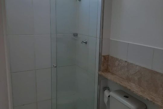 Banheiro Social de apartamento para alugar com 2 quartos, 55m² em Setor Negrão de Lima, Goiânia