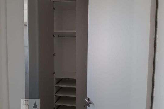 Quarto Suíte de apartamento para alugar com 2 quartos, 55m² em Setor Negrão de Lima, Goiânia